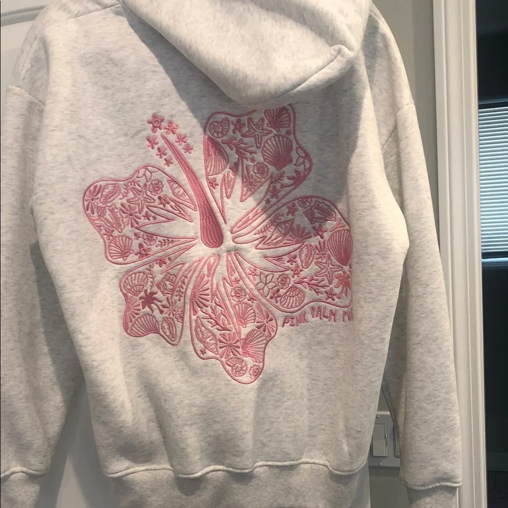 Casual Light Gray Hoodie with Pink Accents - Picture 5 of 6